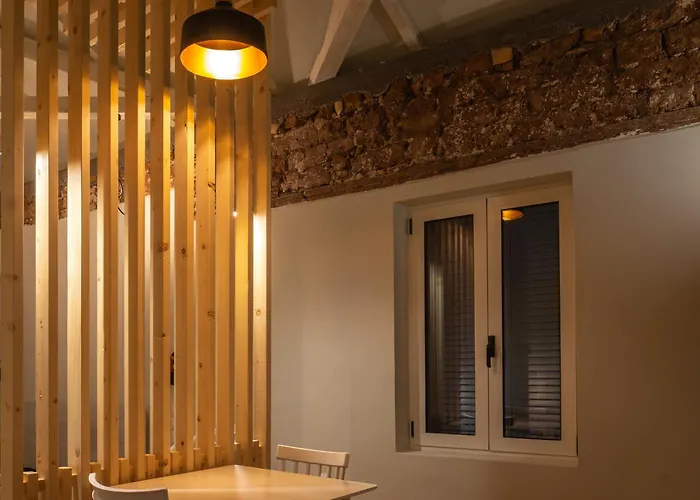 Casa vacanze Stone Across Eiffel's Tower - Filiatro 3 Filiatrá